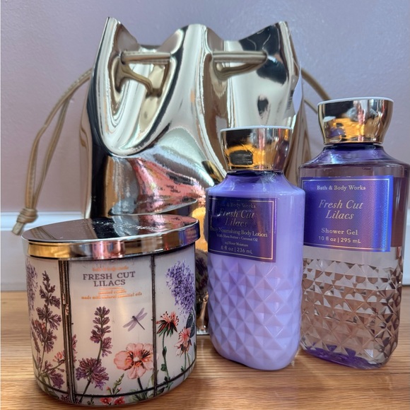 Bath & Body Works Fresh Cut Lilacs Curated 4Piece Collection Set - Purple & Gold